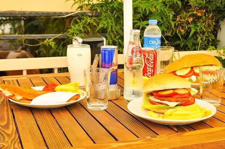 Ertek Hotel Ölüdeniz 2*,